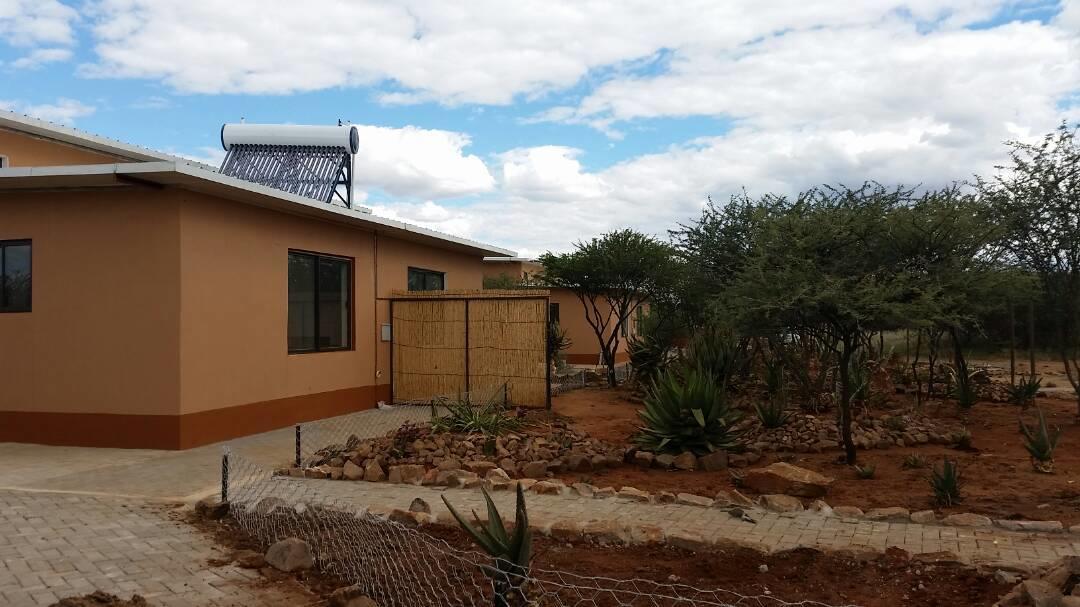 Cheetah View Lodge Otjiwarongo Exterior photo